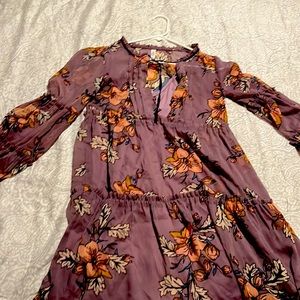 Size XS dress purple.